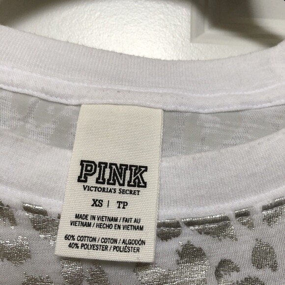 PINK VICTORIA'S SECRET WHITE/SILVER LOEPARDO PRINT SHIRT SIZE XS LONG SLEEVES - Picture 7 of 7